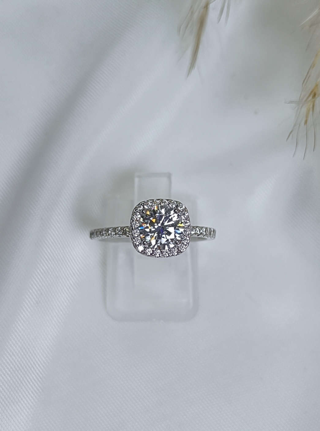 Luna Engagement Ring